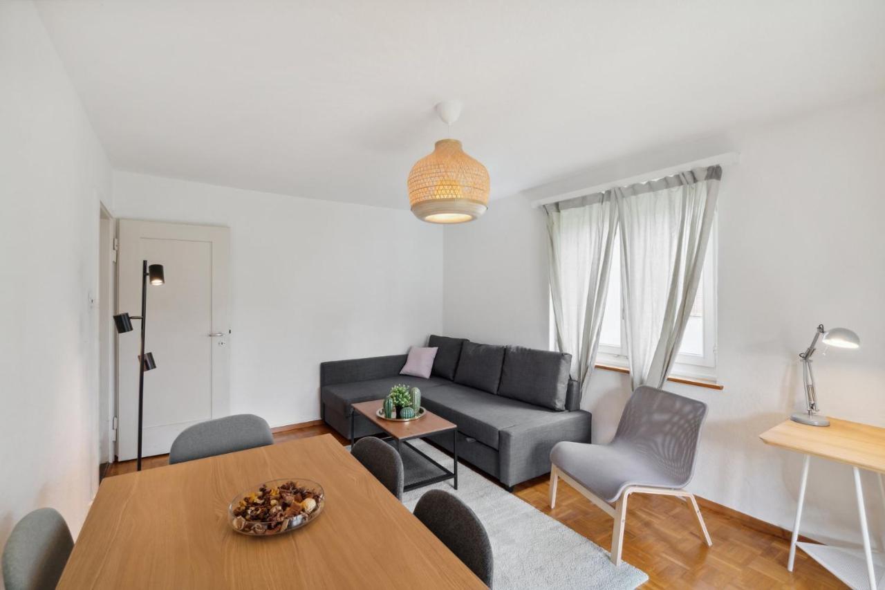 Affordable Comfort In Zurich Apartment Luaran gambar
