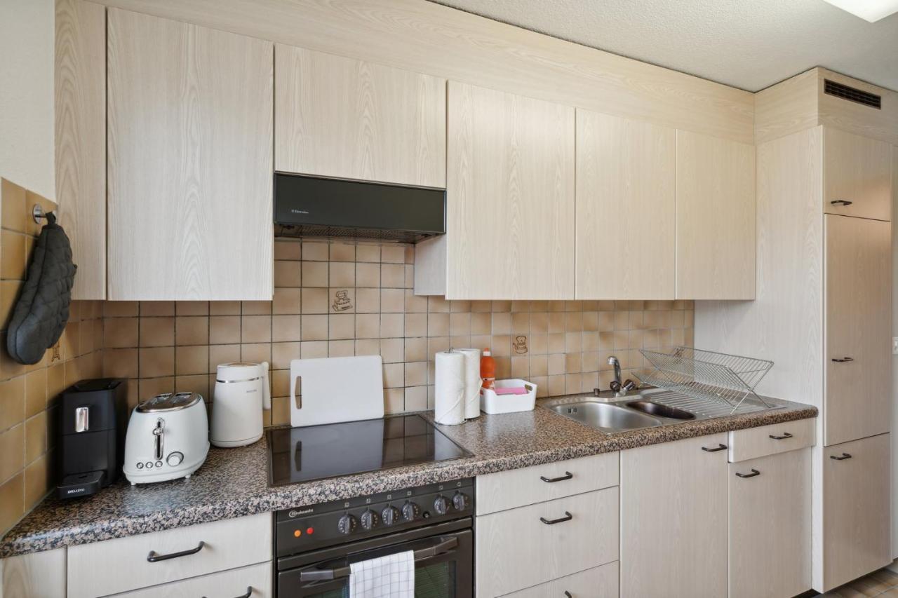 Affordable Comfort In Zurich Apartment Luaran gambar