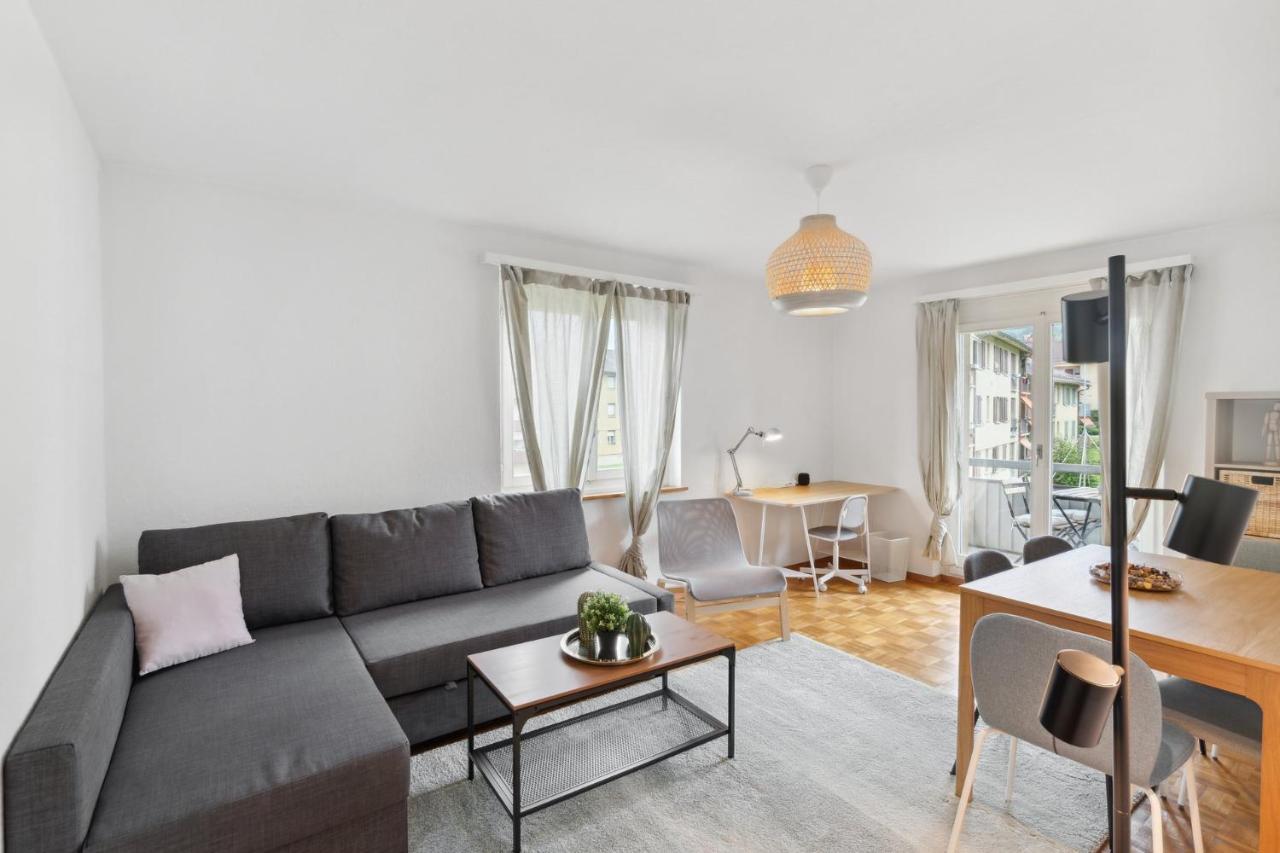 Affordable Comfort In Zurich Apartment Luaran gambar