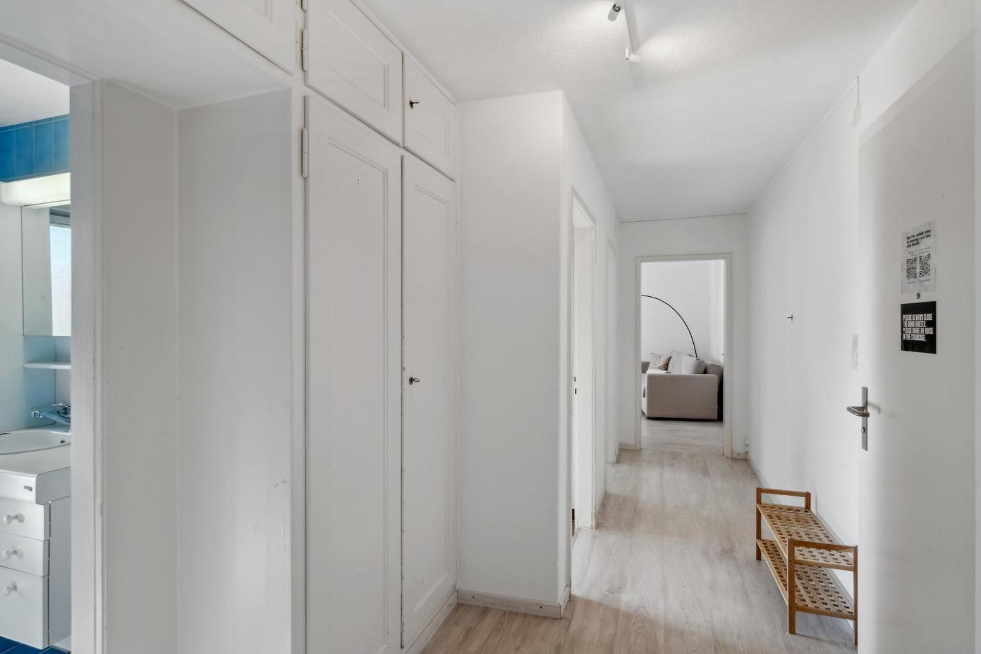 Affordable Comfort In Zurich Apartment Luaran gambar