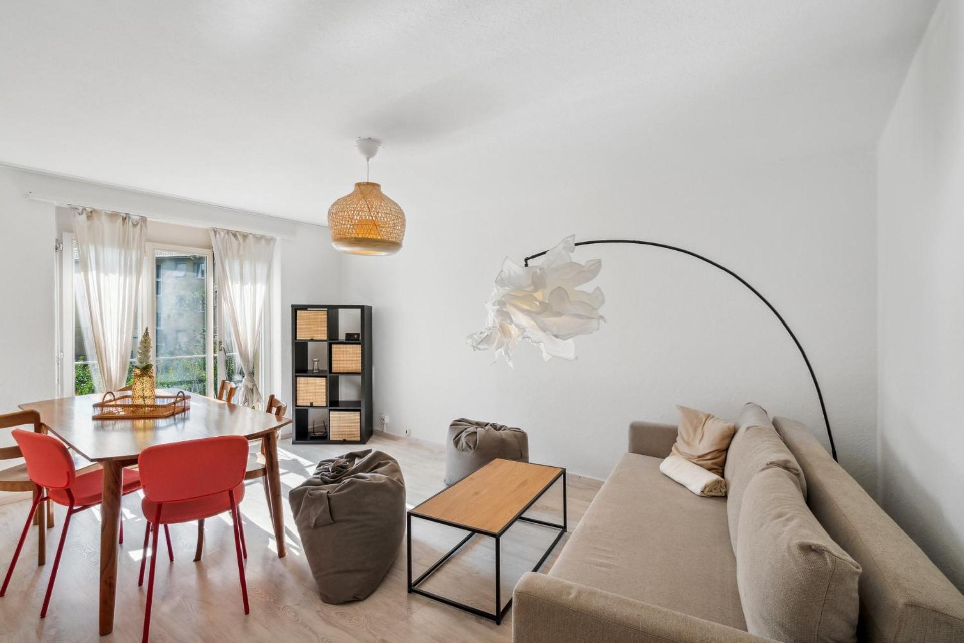 Affordable Comfort In Zurich Apartment Luaran gambar