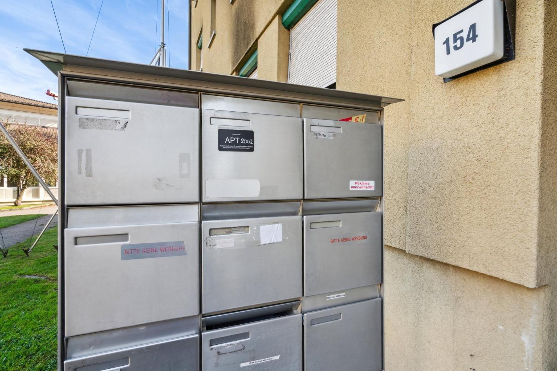 Affordable Comfort In Zurich Apartment Luaran gambar