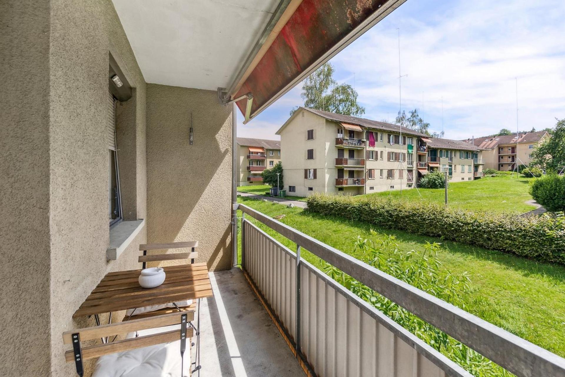 Affordable Comfort In Zurich Apartment Luaran gambar