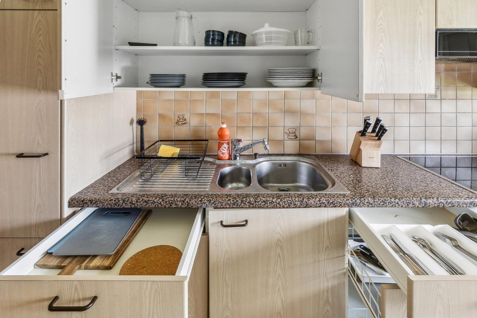 Affordable Comfort In Zurich Apartment Luaran gambar